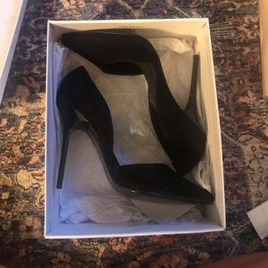 Steve Madden Shoes - Steve Madden Black Pumps Steve Madden Shoes - Steve Madden Black Pumps